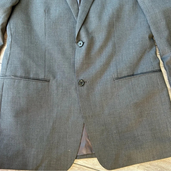 Michael Kors Pure Wool Pinstriped  Blazer in Grey - Picture 6 of 16